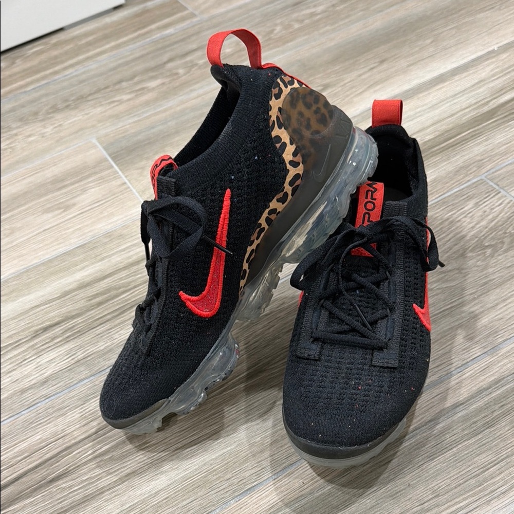 Nike women’s Black & Red Leopard Accent VaporMax Sneakers